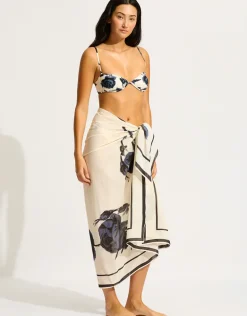 Rococo Sarong - Black